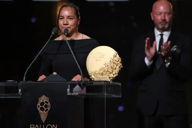 Charlyn Corral gana el premio a la Mejor Delantera del Año 2026