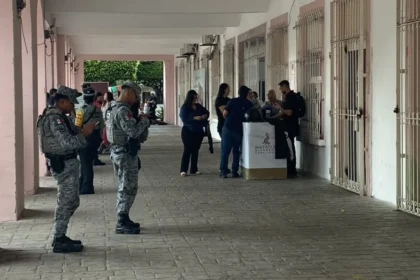 Jornada violenta registra al menos 4 homicidios en Mazatlán; dejan restos en Palacio Municipal