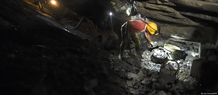 La minería ilegal representa un riesgo debido a que opera sin regulación.