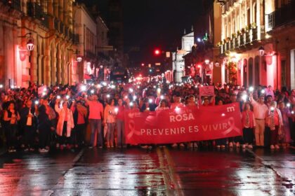 La iniciativa recuerda que la prevención, la información y el acompañamiento son fundamentales para enfrentar esta enfermedad.