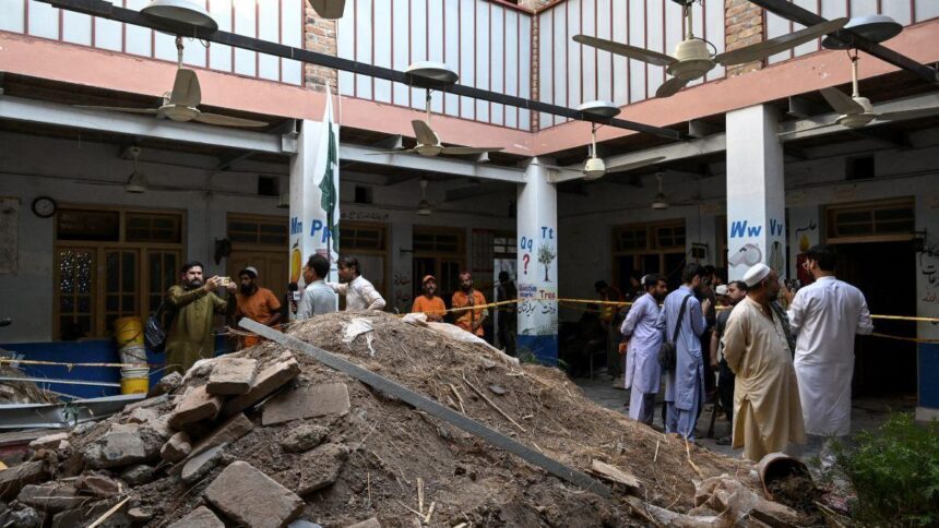 Tragedia en escuela de Pakistán: casi 100 rescatistas acudieron al rescate