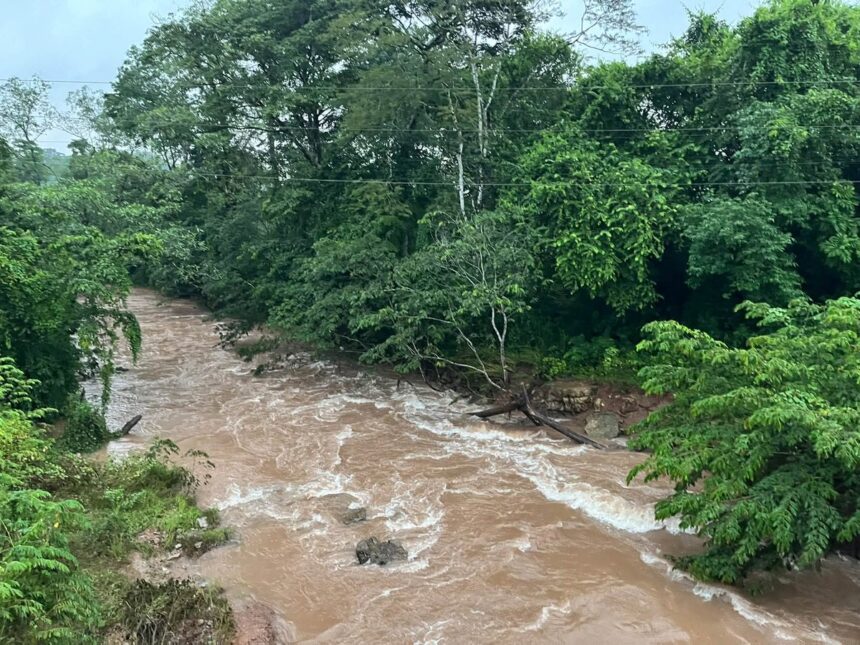 La crecida del río Uxpanapa está asociada a las lluvias del Frente Frío 2