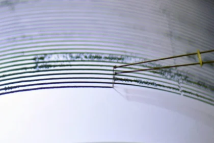 Un sismo de magnitud 7.0 sacudió este jueves el Tíbet