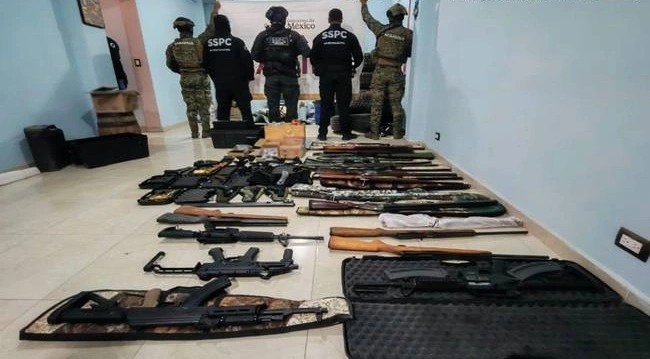 Desarticulan red de fabricación y venta ilegal de armas en Puebla
