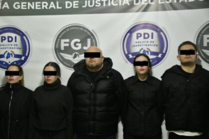 Elementos de la Secretaría de Seguridad del Estado de México detuvieron en flagrancia a Jesús Darío "N", alías "El Cara de Cochi", presunto integrante de la organización delictiva "La Barredora 24/7", vinculada al 'Cártel Caborca'.