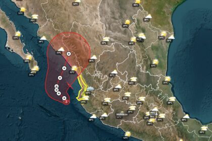 Lluvias de inundación continuarán a lo largo de la costa del oeste-centro de México.