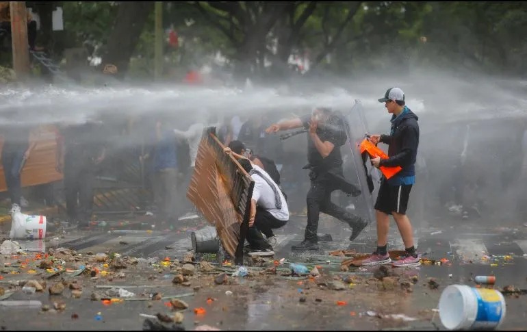 CNDH investiga la violencia en manifestaciones por la crisis de agua en Jalisco