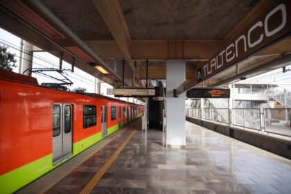 Así puedes viajar gratis en el Metro de CDMX ¿ya tienes tu credencial INAPAM?