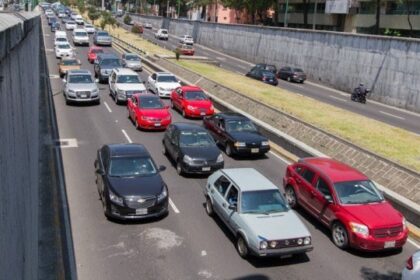 Conoce qué vehículos no circulan este martes en el Valle de México